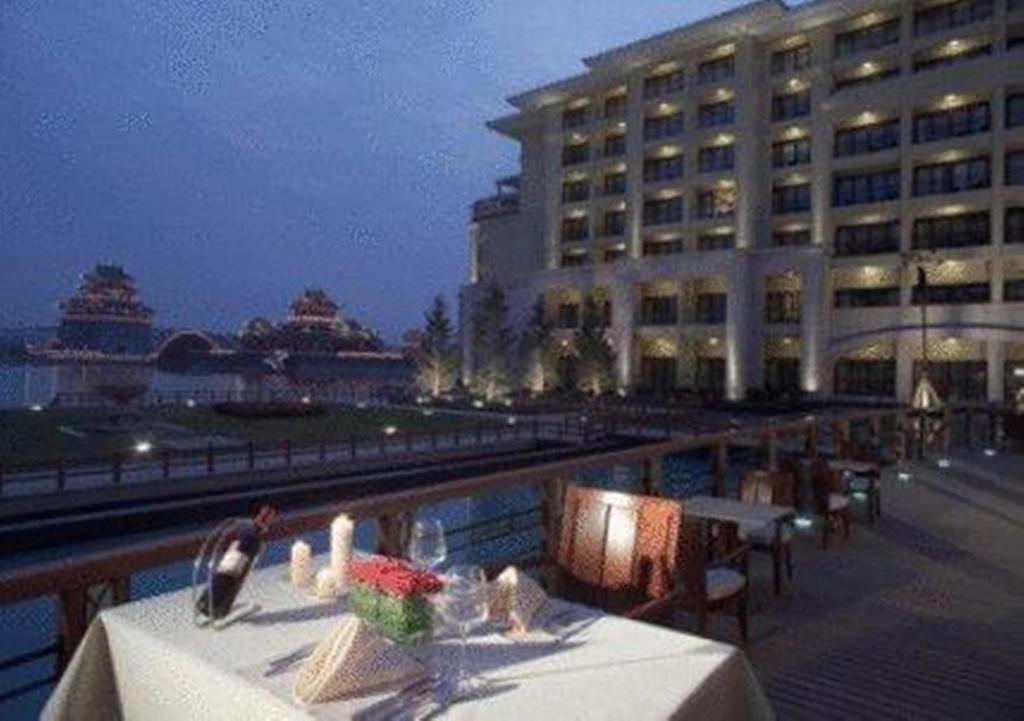 New Century Grand Hotel ไคเฟิง ภายนอก รูปภาพ